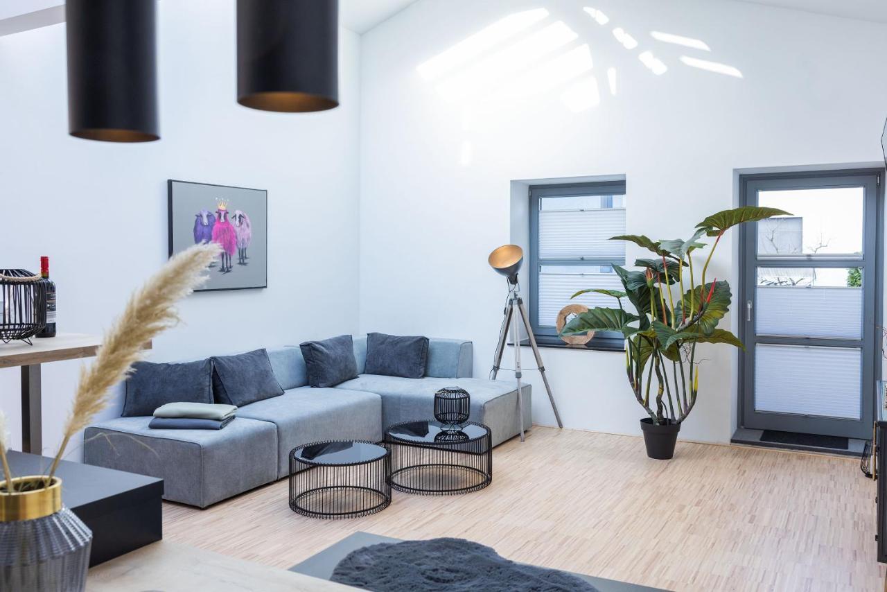 Lichtdurchflutetes Design - - 90 Qm Appartement Gütersloh